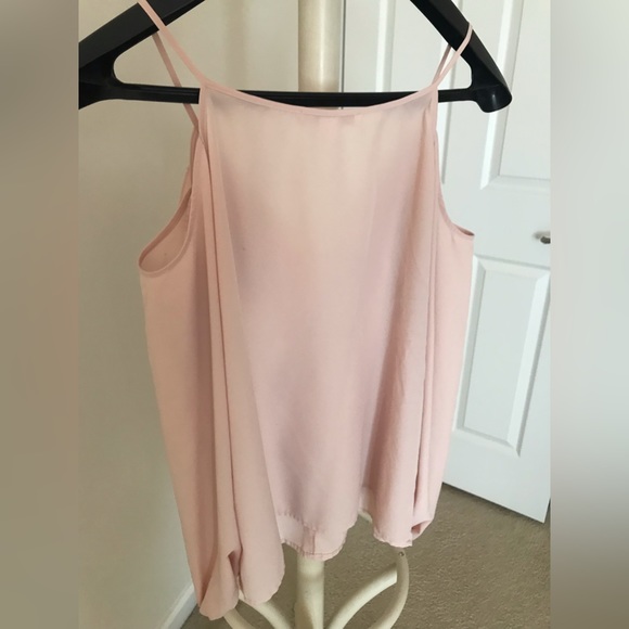 Beautiful Top !! - Picture 3 of 7